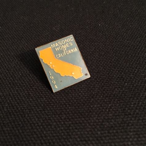 Vintage 1994 Masonic Homes of California Pin - Gem