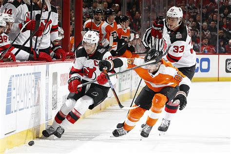 Philadelphia Flyers Will Face The NJ Devils At MetLife Stadium