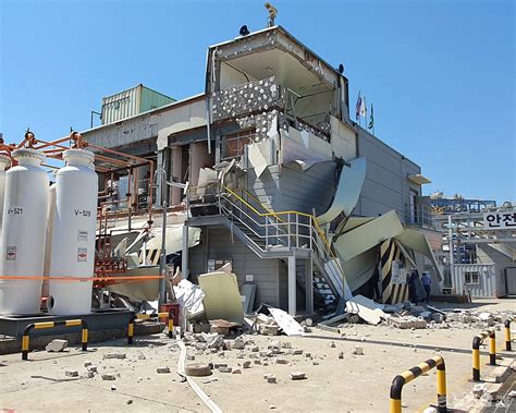 여수산단 수소제조 공장서 폭발사고3명 경상종합