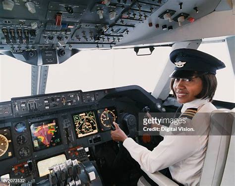 1,244 Female Pilots Cockpit Stock Photos, High-Res Pictures, and Images - Getty Images