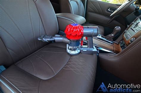 Review: Dyson’s New V6 Car+Boat Handheld Vacuum Is A Compelling Package ...