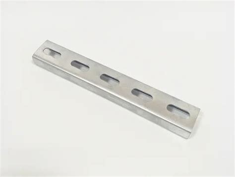 Polished C Type Hot Dip Galvanized Strut Channel For Industrial At 105 Kilogram In Ludhiana