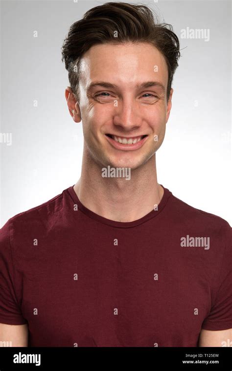 Un Jeune Homme De Race Blanche Banque De Photographies Et Dimages à