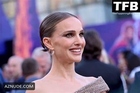 Natalie Portman Sexy Seen Flaunting Her Hot Legs At The Thor Love And