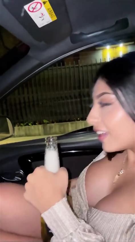 SEXO NO CARRO A LATINA BOA