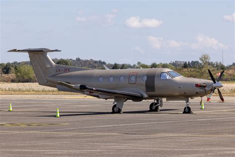 Lx Jfy Pilatus Pc E C N Lfly Lyon Bron Nd Flickr