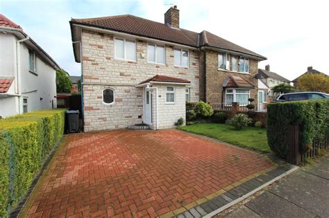 Sheldon Heath Road Birmingham B26 3 Bed Semi Detached House £850