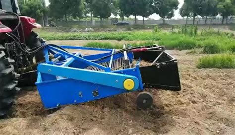 Farmland Tractor Use New Rock Picker Stone Removal Machine Rocker