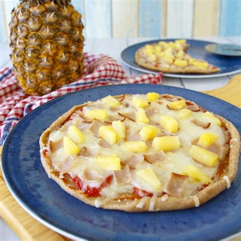 Fitness domáca pizza Hawai z tvarohového cesta zdravý recept BAJOLA