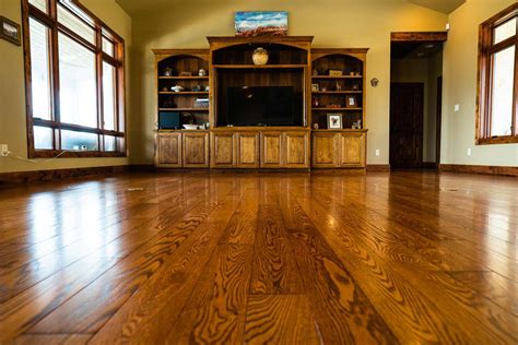 Red Oak Floor Installation and Refinishing in Austin, TX