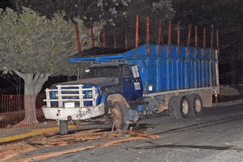 Murió prensado al impactarse de frente contra camión cañero Meridiano mx