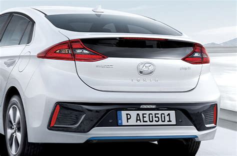 IONIQ Plug-in Hybrid : Highlights | Eco | Hyundai Central & South America