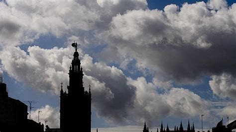 Cielos Nubosos Con Posibles Lluvias A Partir De Ma Ana Jueves