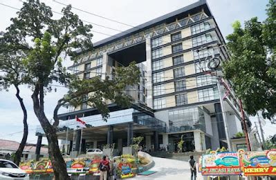 Hotel Santika Premiere Padang Homecare24