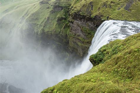 Iceland's Curtain Waterfall: Skogafoss