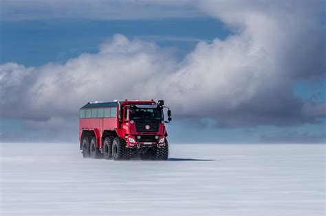Monster Truck - Marina Travel