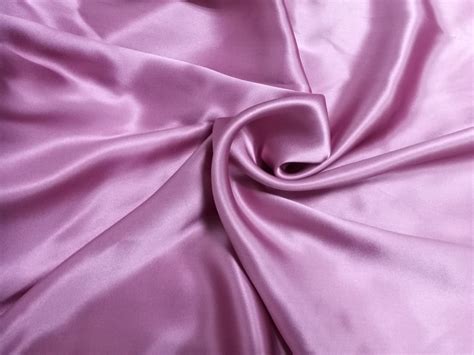 SATIN DE SOIE PARME Acheter du tissu Vente de Tissus en ligne au mètre