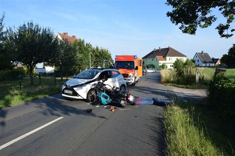 Pol Hf Verkehrsunfall Mit Personenschaden Pkw Und Motorrad