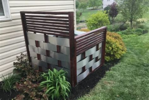 10 Clever & Creative DIY Outdoor Privacy Screens (With Pictures ...