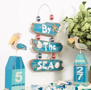 Discover The Best Wooden Beach Signs And Beach Wall Decor You Can Add