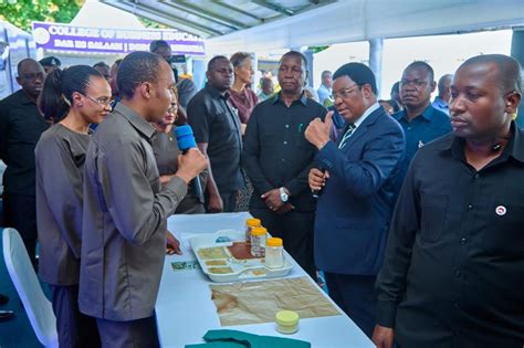 Ubunifu Wa Udom Wamkosha Majaliwa Mtanzania