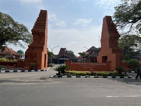 Kabupaten Mojokerto Daerah Industri Dalam Jejak Kemegahan Majapahit