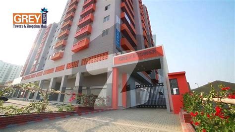 1350 Sqft Flat 3 Bed DD For Sale Grey Noor Tower Shopping Mall