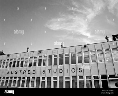 Elstree studios historic hi-res stock photography and images - Alamy