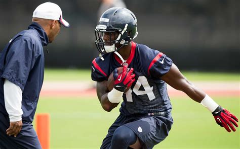 Texans report: O'Brien wants players to hoof it to practice