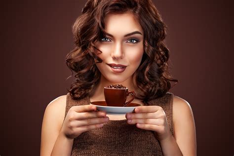 Download Coffee Beans Cup Lipstick Smile Blue Eyes Brunette Woman Model