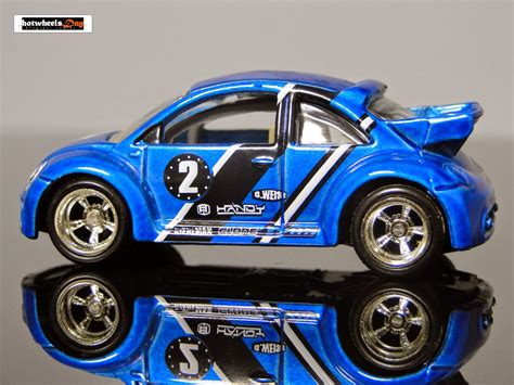Hotwheels Day Volkswagen New Beetle Cup Hot Wheels 142 2005