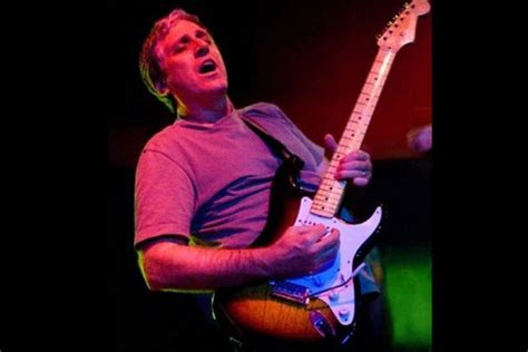 Jack Sherman Primeiro Guitarrista Do Red Hot Chili Peppers Morre Aos 64 Anos
