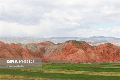 کوه های رنگی ماهنشان زنجان عکس