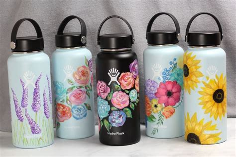 Cute Water Bottle Painting Ideas / See more ideas about bottle art, bottle painting, bottles ...