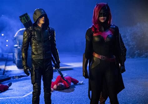 Preview — Arrow Season 7 Episode 9 Elseworlds Part 2