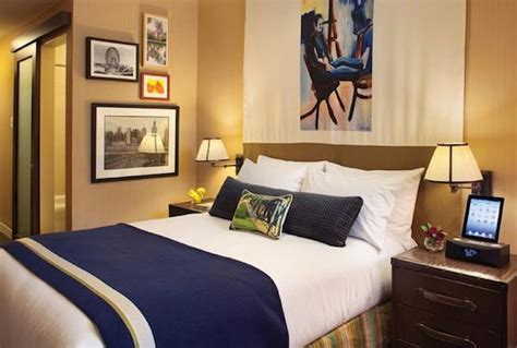 Hotel Lincoln, Chicago | Expert Reviews & Deals | This Hotel