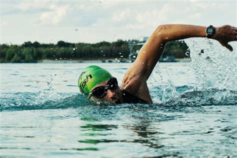 How to Enhance Cardio Strength Through Swimming - Army-Fitness.com