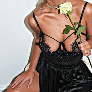 Carrington Durham Nude Sexy Photos Scandal Planet