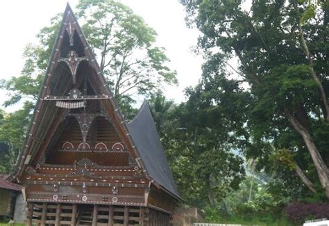 Rumah Adat Batak Nama Gambar Serta Keterangannya