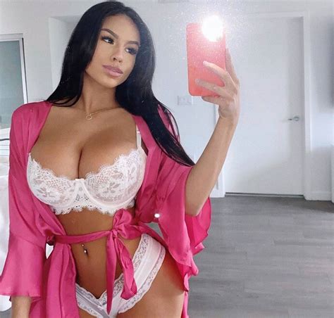 Autumn Falls Porn Pic