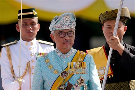 Malaysias Once Peripheral King Emerges As Major Political Force