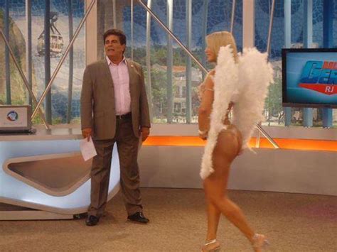 Naked Viviane Bernardino Added 07 19 2016 By Pepelepu