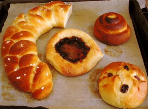 A Feast For The Senses Pulla Finnish Sweet Bread