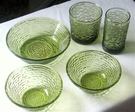 Vintage Glass Retro Style Soreno Green