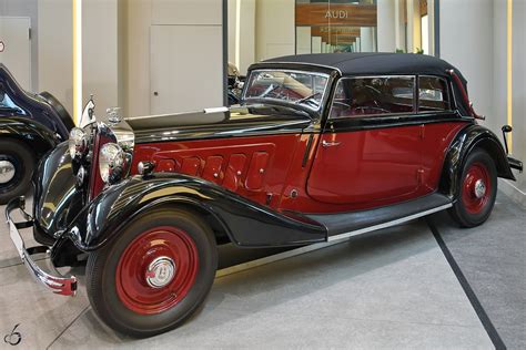 Ein Horch Cabriolet Aus Dem Jahr August Horch Museum Zwickau