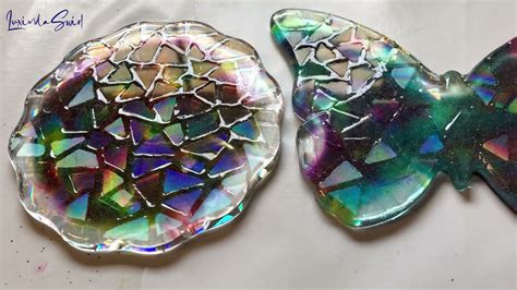 Holographic Silicone Molds That Make Holographic Resin Pieces Its