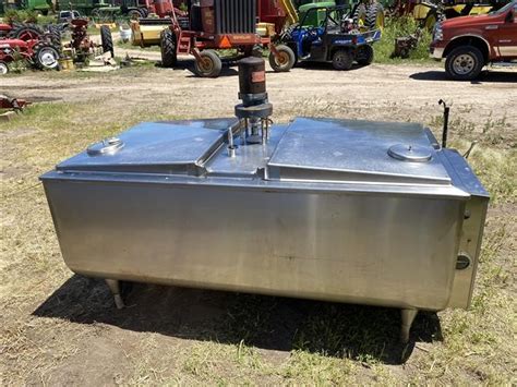 Sunset Mc 300px Stainless Steel Flat Top Bulk Tank Bigiron Auctions