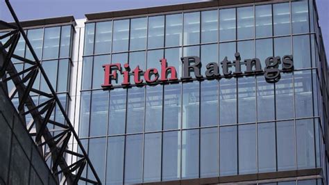 Foto Fitch Rating Pertahankan Peringkat Utang Ri Bi Ungkap Pertimbangannya