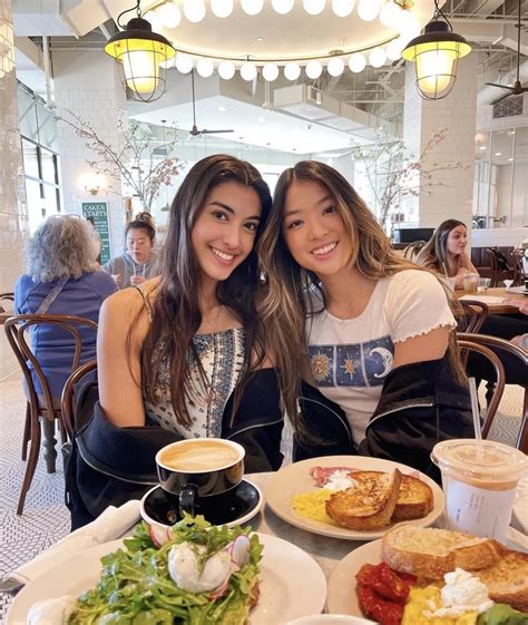 Which One 2 Nudes PickOne NUDE PICS ORG