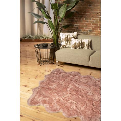 Everly Quinn Qusay Dusty Rose Faux Sheepskin Fur Area Rug Reviews